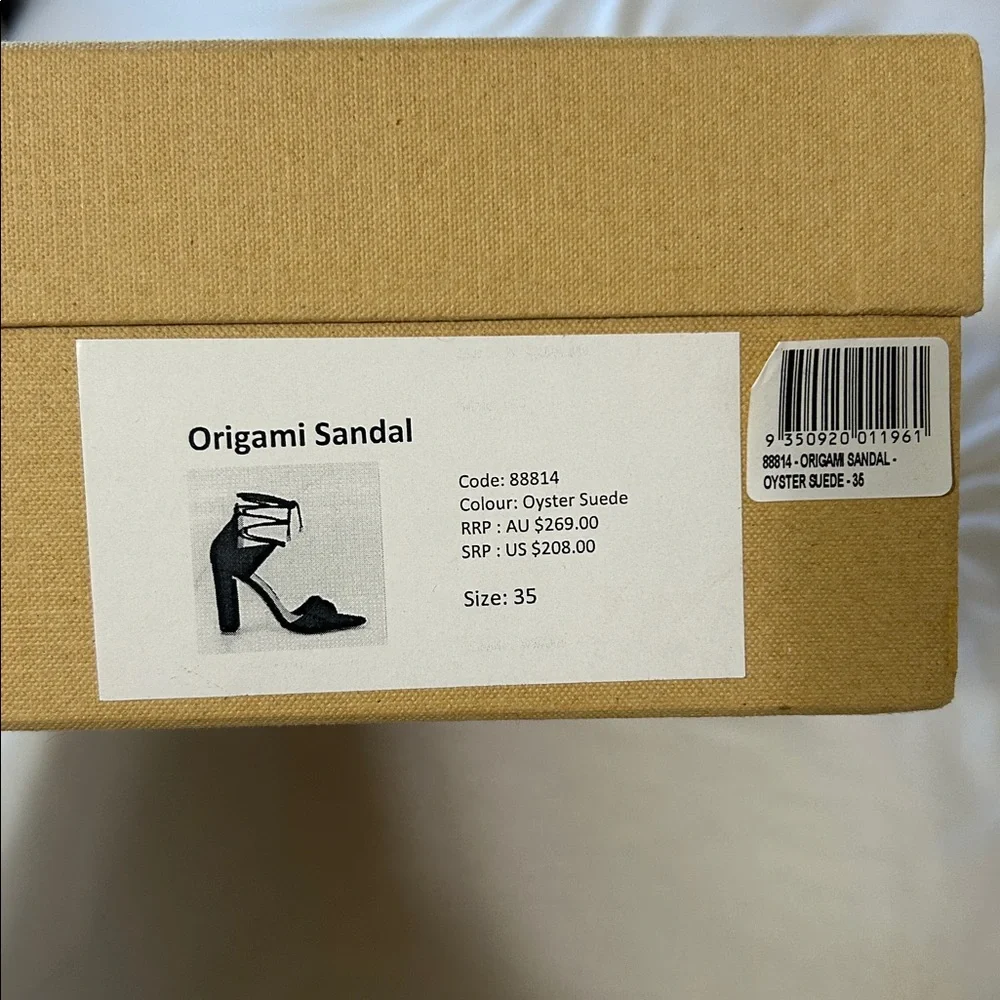 NIB The Mode Collective Light Grey Suede Heels